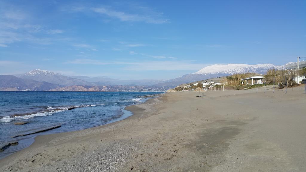 Villa Iceberg Kalamaki  Esterno foto